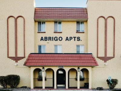 Outdoor view of the Abrigo Apartment complex